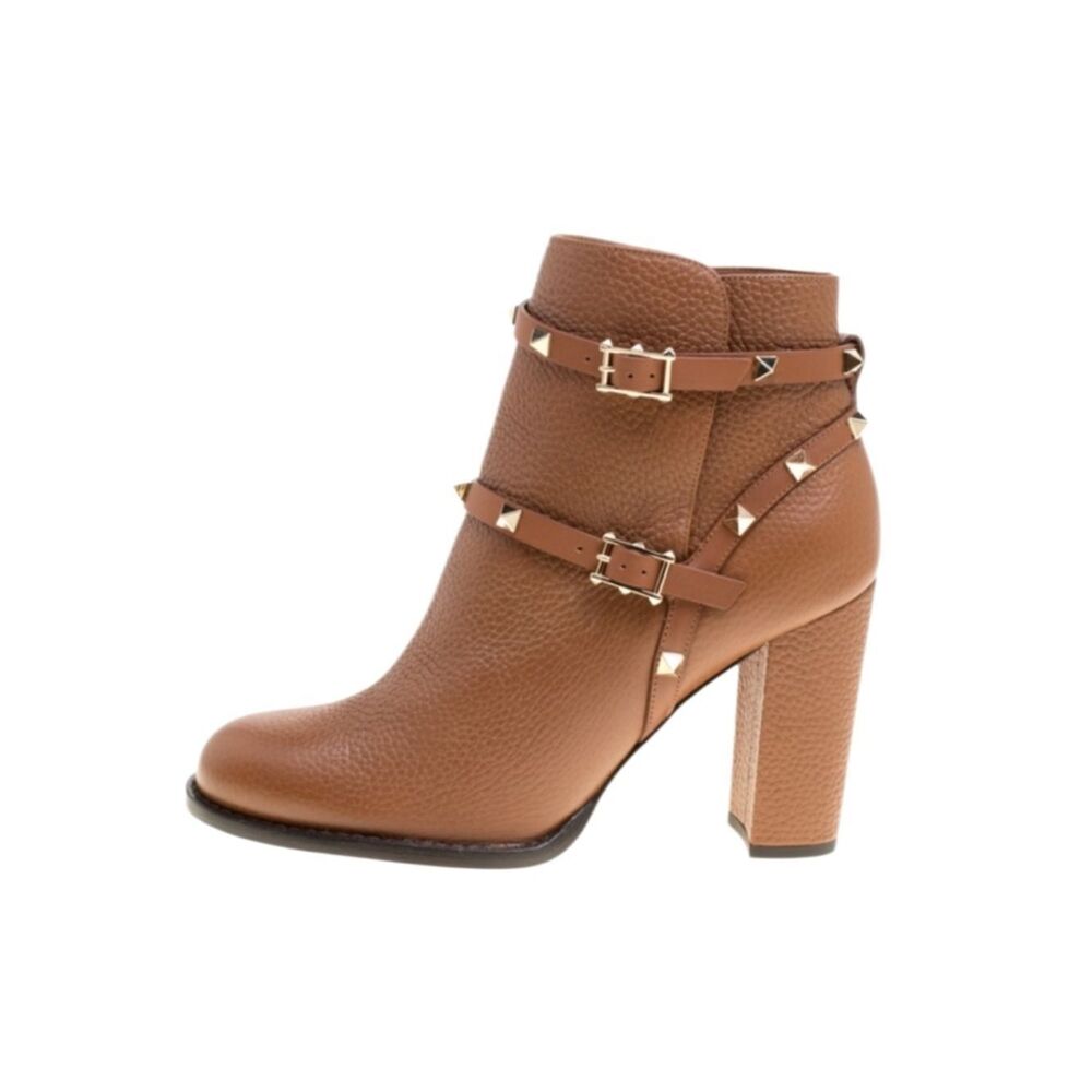 Valentino Brown Leather Rockstud Block Heel
Ankle Boots Size 7/ EU 37